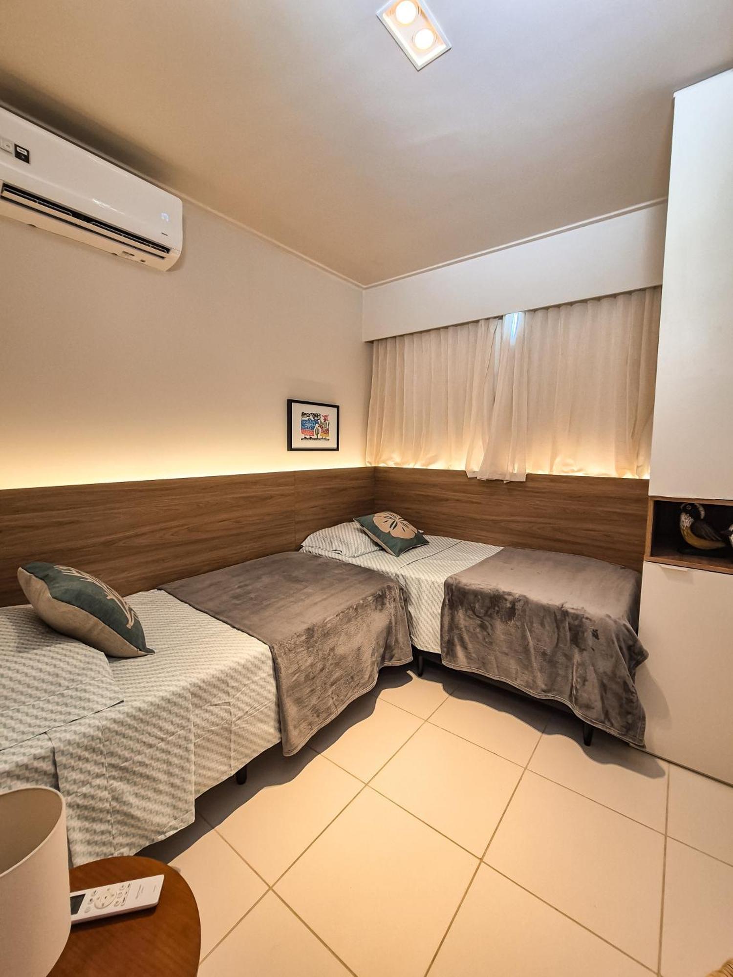 Oasis Do Mana: Beachfront Elegance & Comfort Apartment